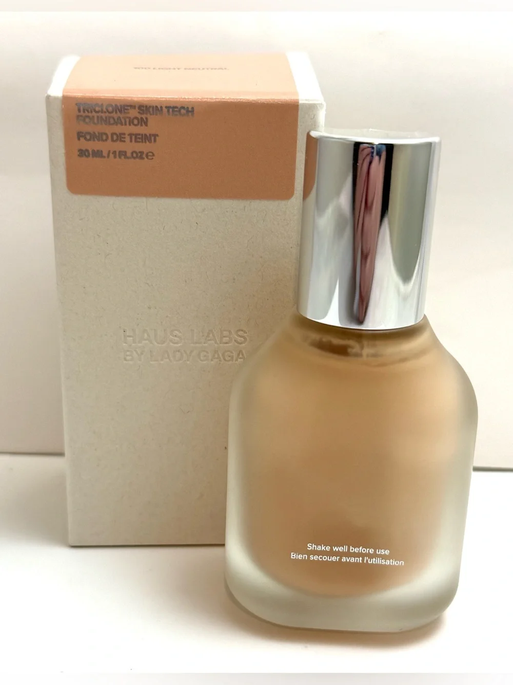 Haus labs Triclone Skin Tech Foundation 100 Light Neutral